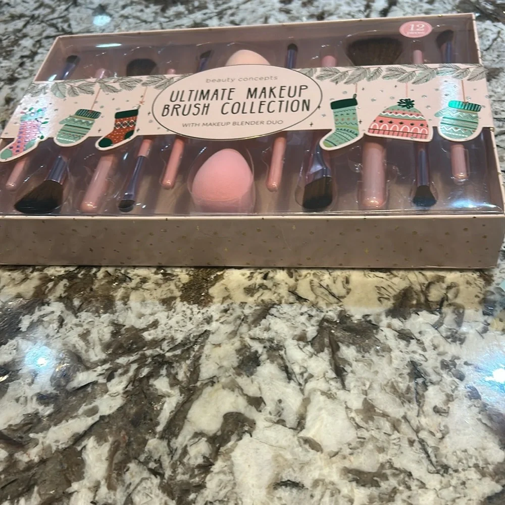BEAUTY CONCEPTS ULTIMATE MAKEUP BRUSH COLLECTION 12PCS NWT